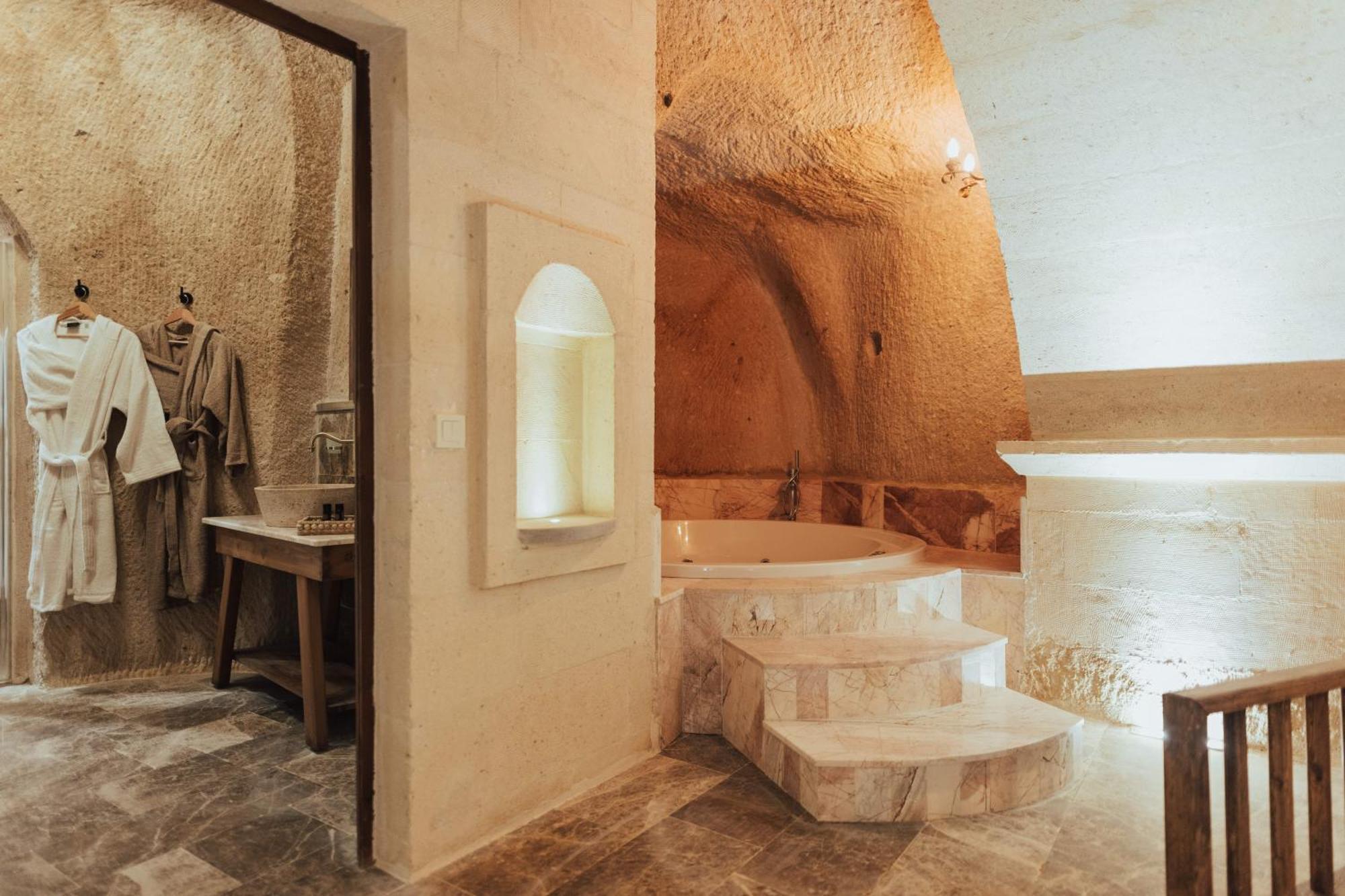 Harem Suites Cappadocia Учисар Экстерьер фото